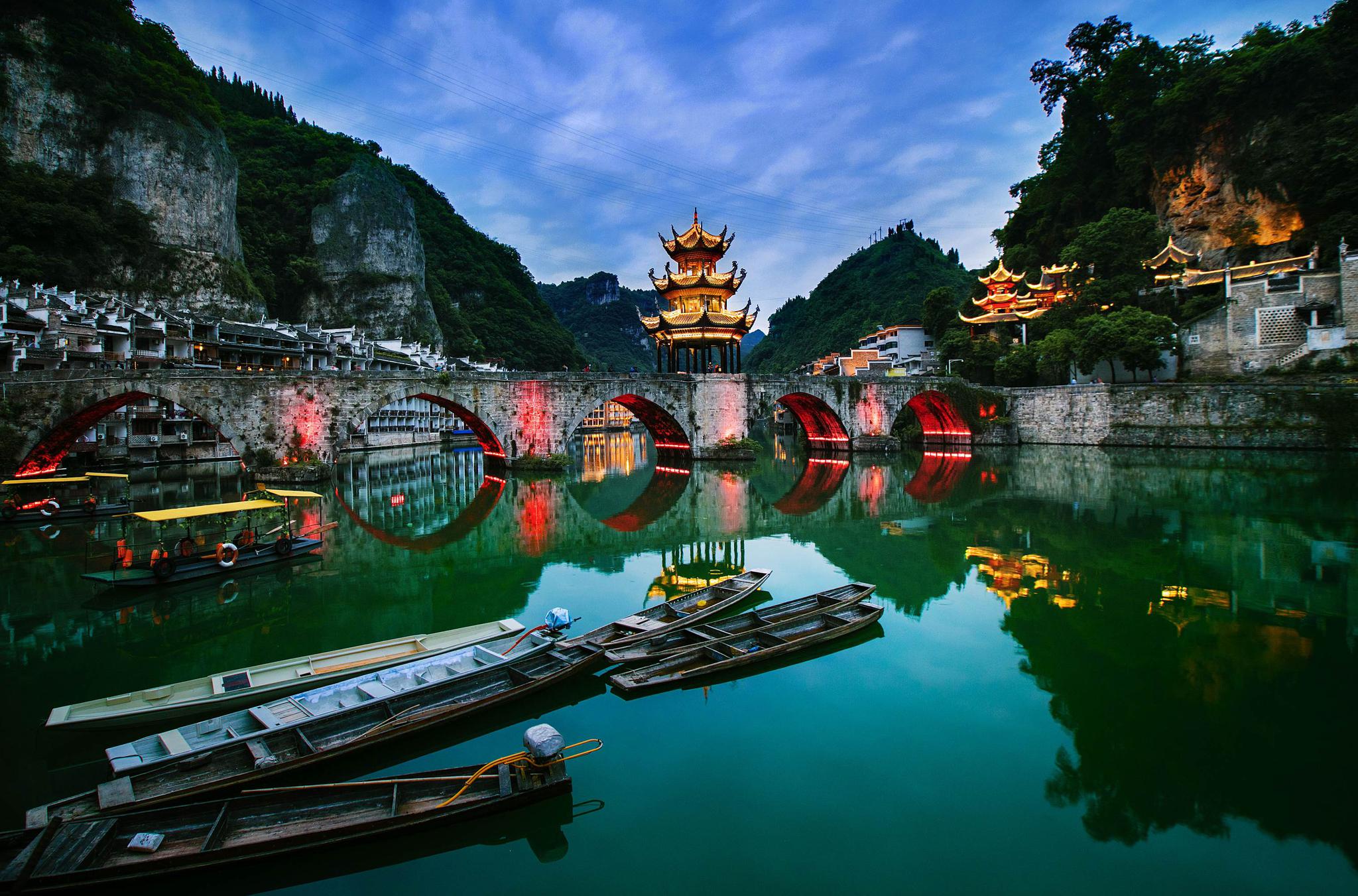 畅游浙江，探寻千年历史与自然风光的旅游攻略